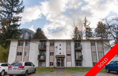 Valleycliffe Apartment/Condo for sale:  2 bedroom 875 sq.ft. (Listed 2023-03-03)